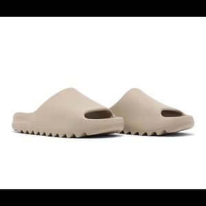 BRAND NEW Yeezy Pure Slide 2021 - Size 8